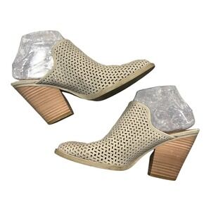 DV Perforated Mule Booties Block‎ Heel Neutral Tan Shoes Size 8